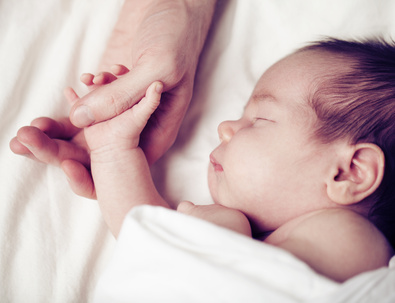 Vater sein Vater Kind Bindung Vater Bindung an das Neugeborene Baby